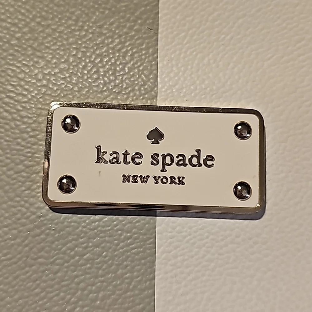 Kate Spade purse - Picture 2 of 16